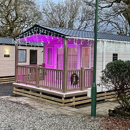 Snowdonia Holidays Caravan Hire - Aberdunant Park - 111 Silver Birch Портмадог Екстериор снимка