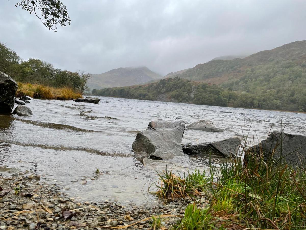 Snowdonia Holidays Caravan Hire - Aberdunant Park - 111 Silver Birch Портмадог Екстериор снимка